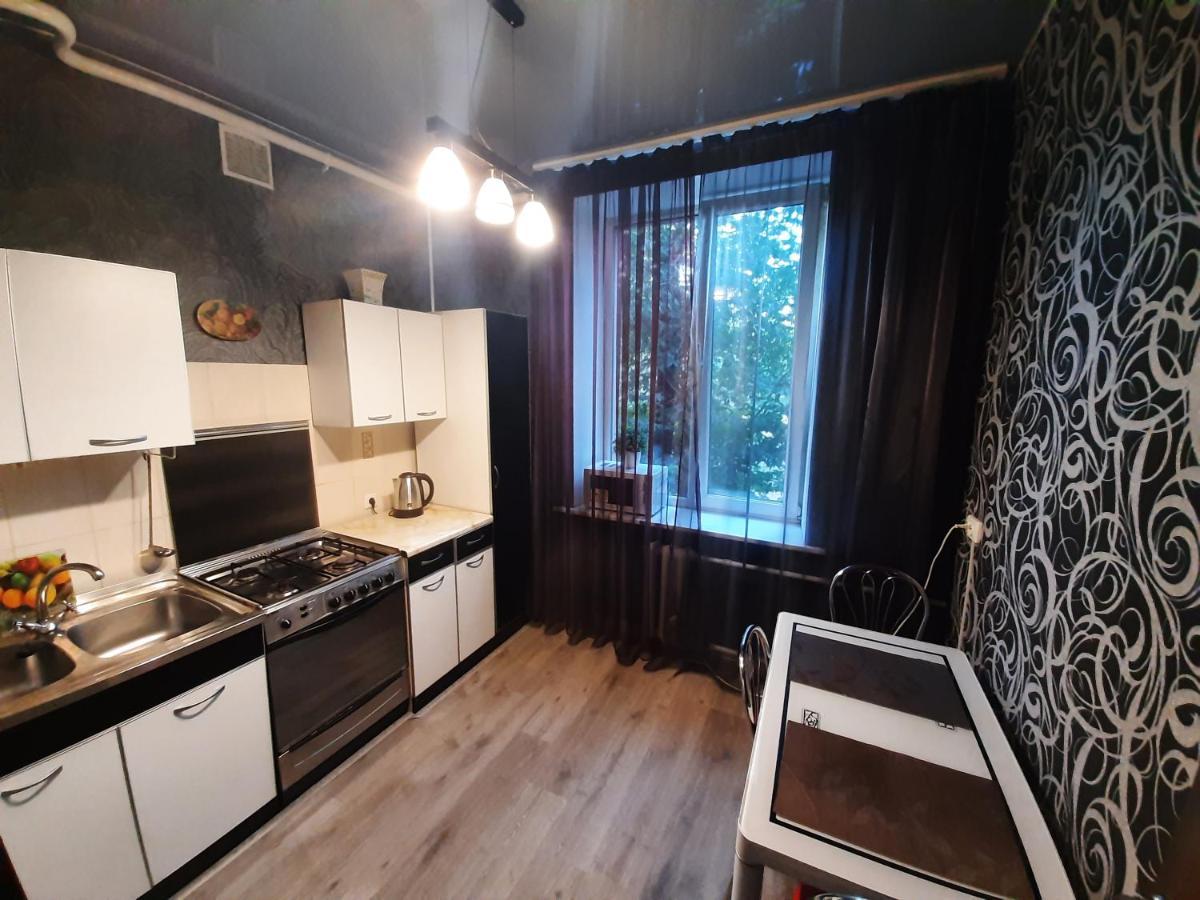 Apartment 2 Bed Rooms Near Aristokrat Zaporizhia Eksteriør billede