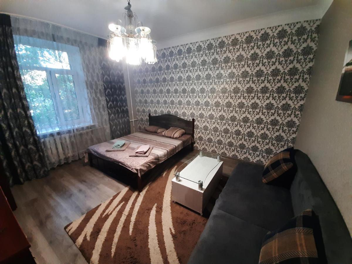 Apartment 2 Bed Rooms Near Aristokrat Zaporizhia Eksteriør billede